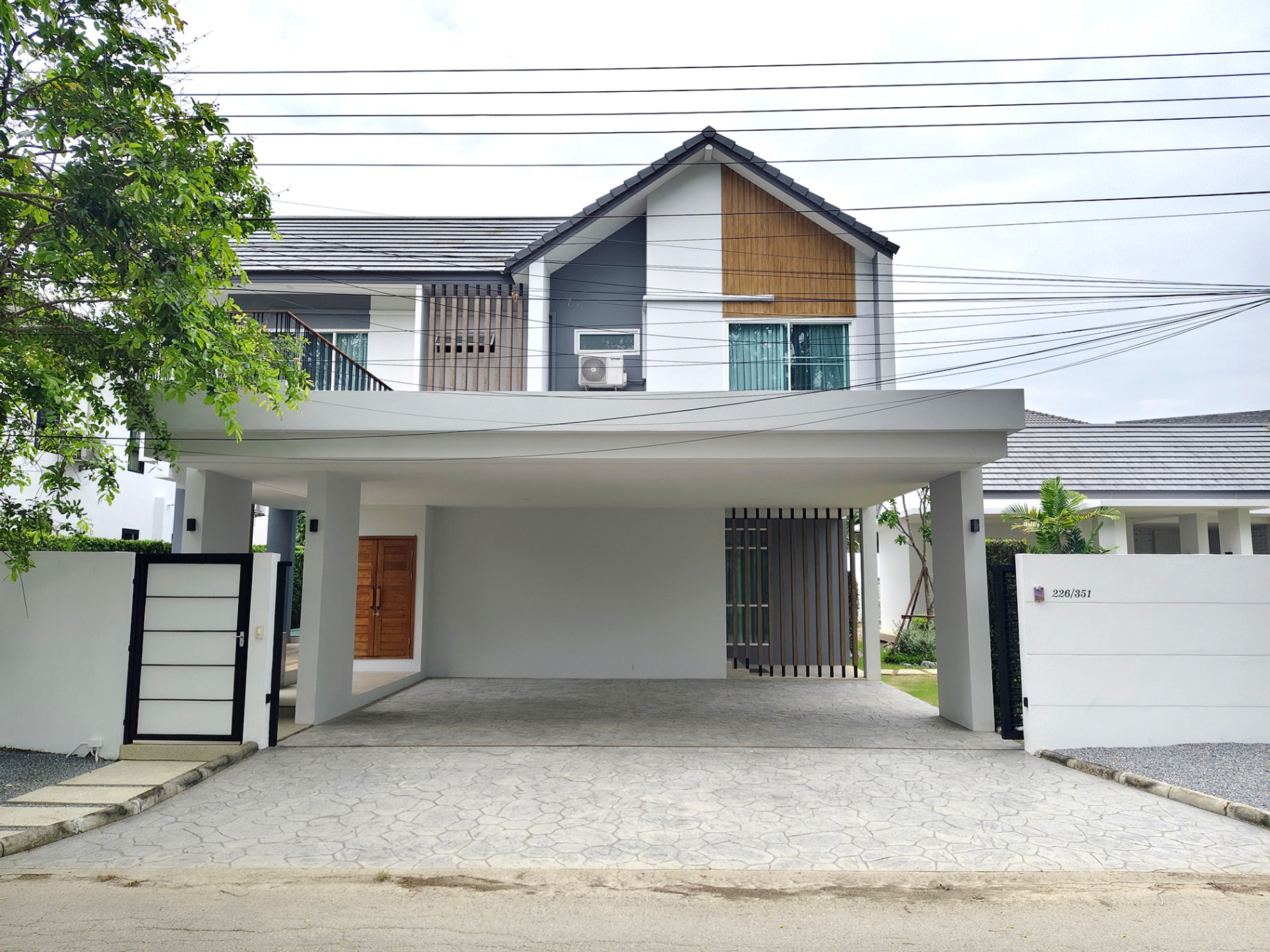4 Bedroom House For Sale in San Phak Wan, Hang Dong, Chiang Mai - Image 40