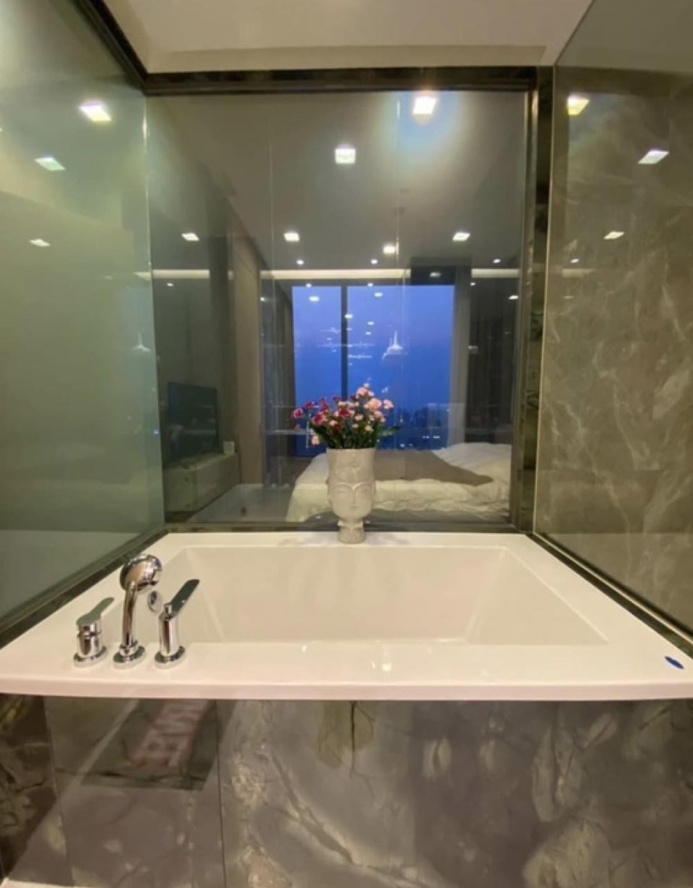 THE ESSE Asoke - Image 6