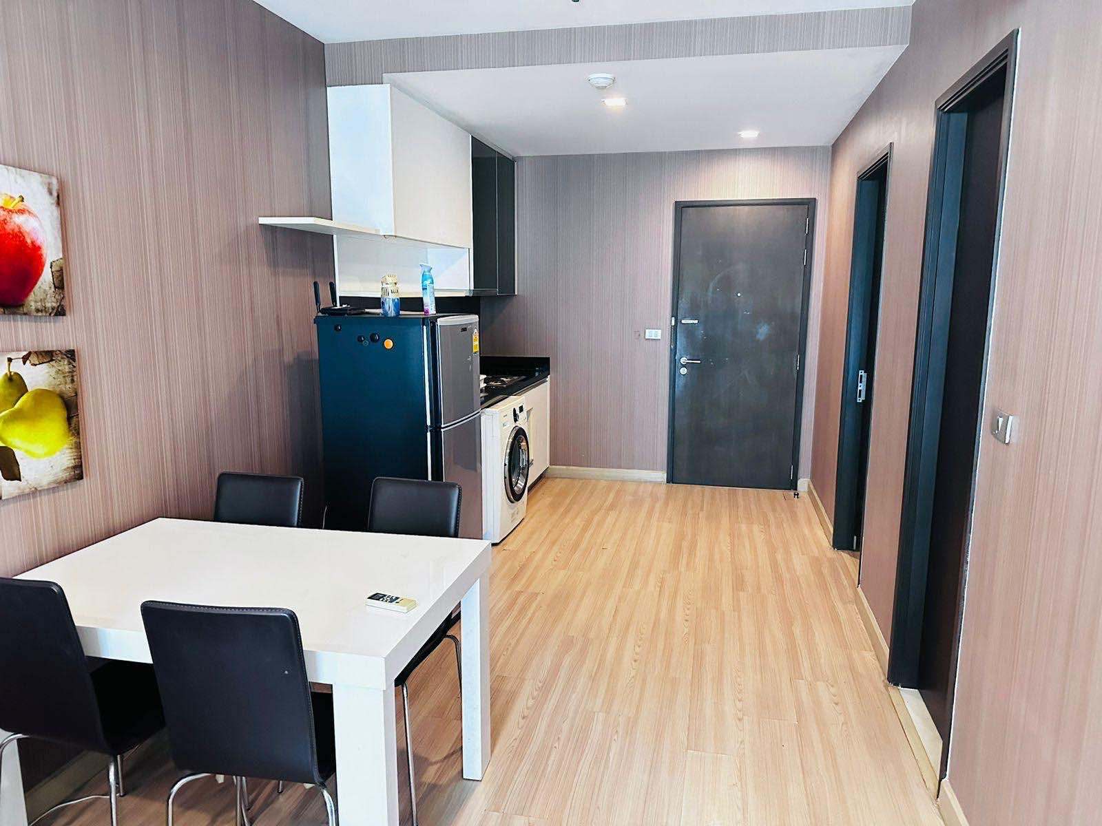 Skywalk Condominium - Image 6