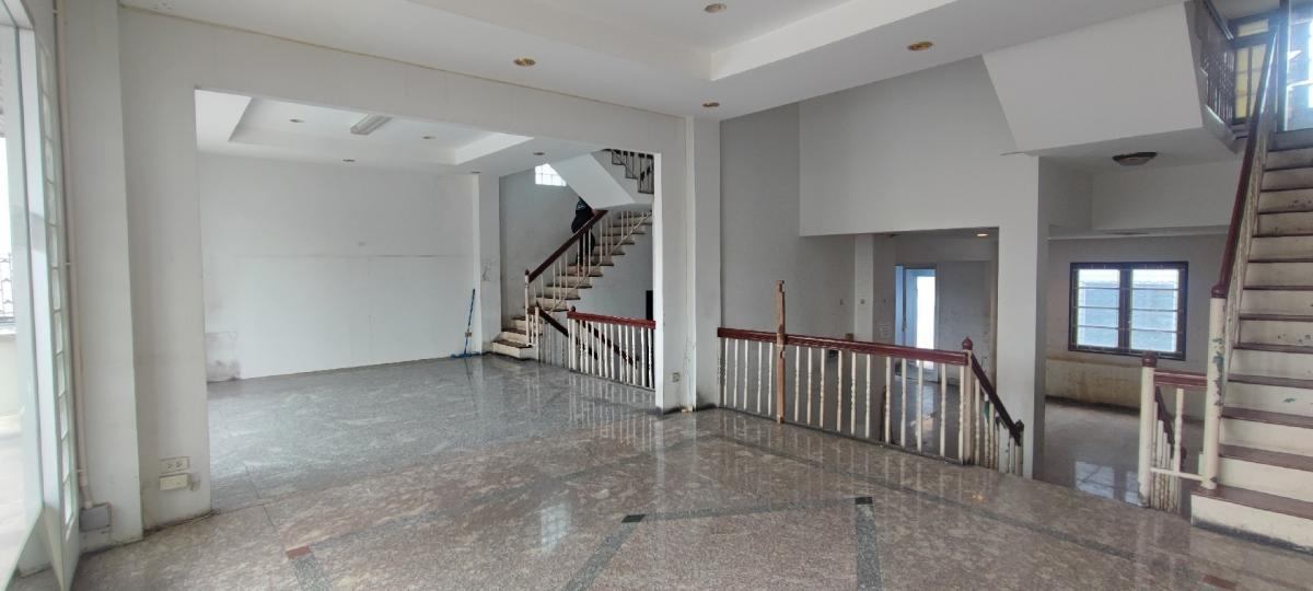  Retail Space  in Khlong Tan Nuea, Vadhana, Bangkok - Image 2