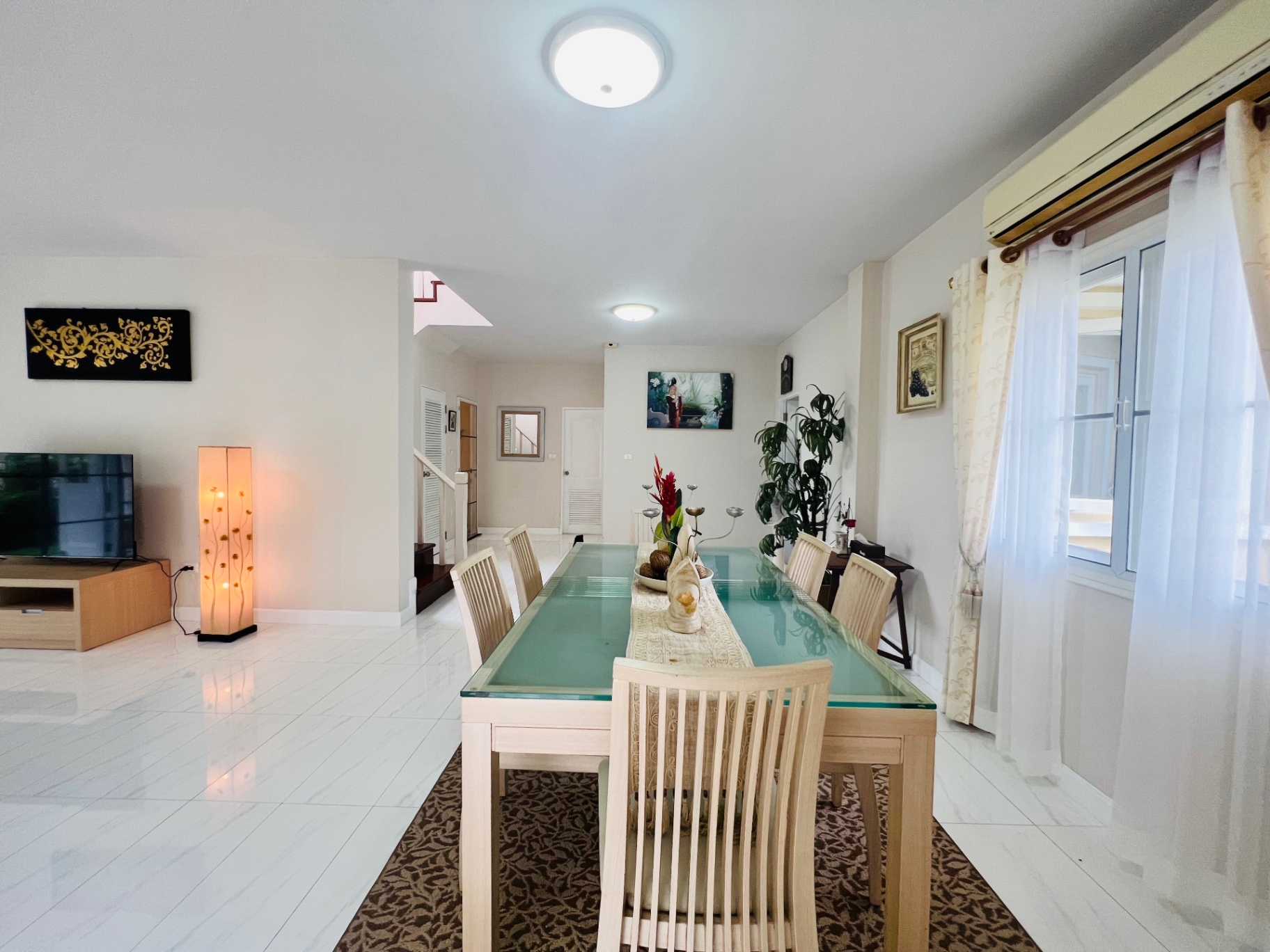 Home in Park - Image 7