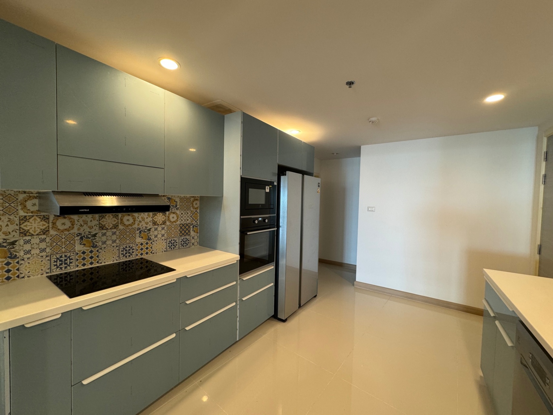 3 Bedroom Condo For Sale in Chong Nonsi, Yan Nawa, Bangkok - Image 4