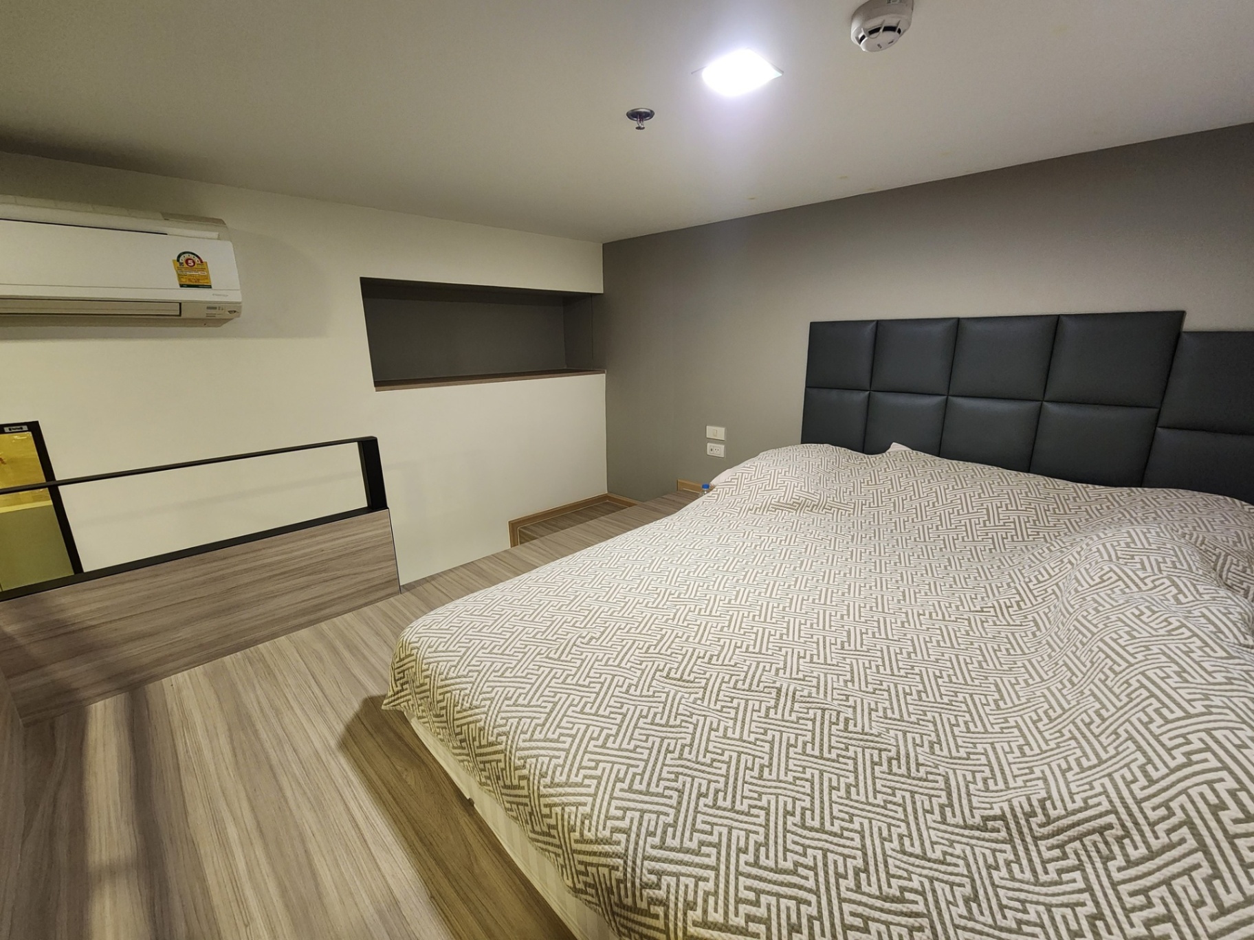 Chewathai Residence Asoke - Image 3