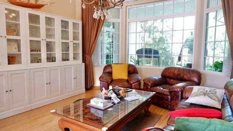 6 Bedroom House For Sale in Saraphi, Saraphi, Chiang Mai - Image 2