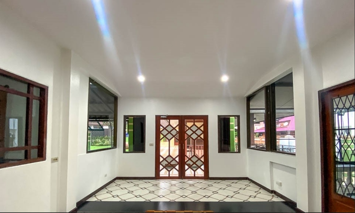 5 Bedroom House For Sale in San Phisuea, Mueang Chiang Mai, Chiang Mai - Image 9
