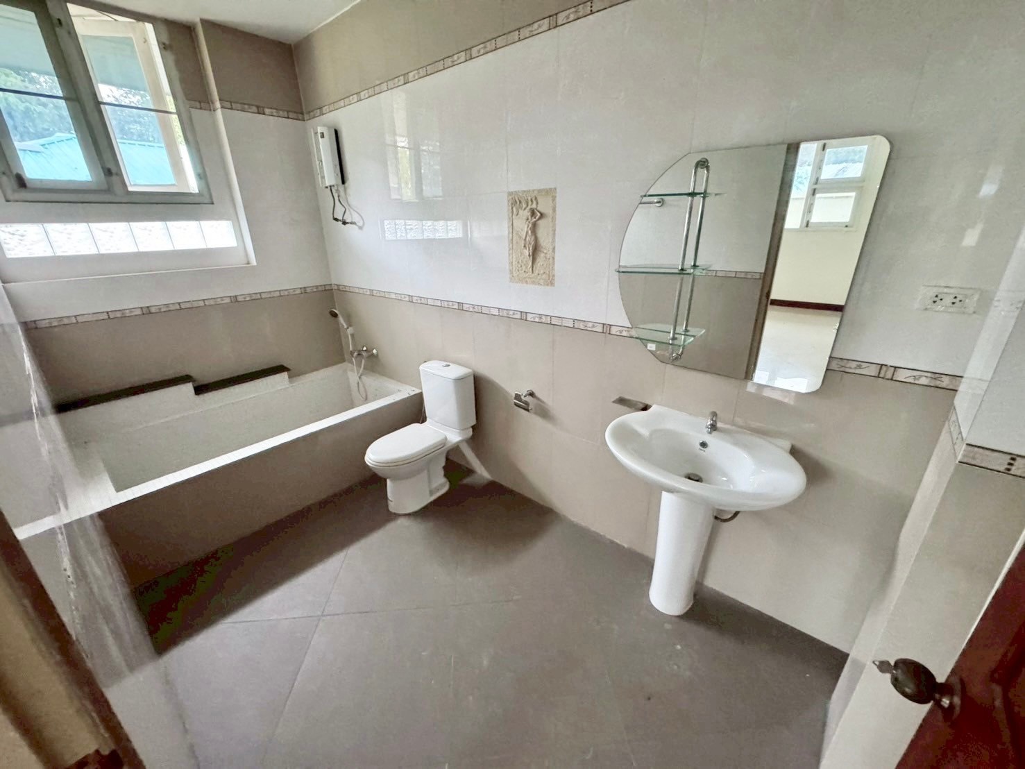 5 Bedroom House For Sale in Chang Phueak, Mueang Chiang Mai, Chiang Mai - Image 16