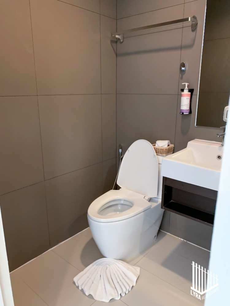 2 Bedroom Condo For Sale in Khlong Tan Nuea, Vadhana, Bangkok - Image 11