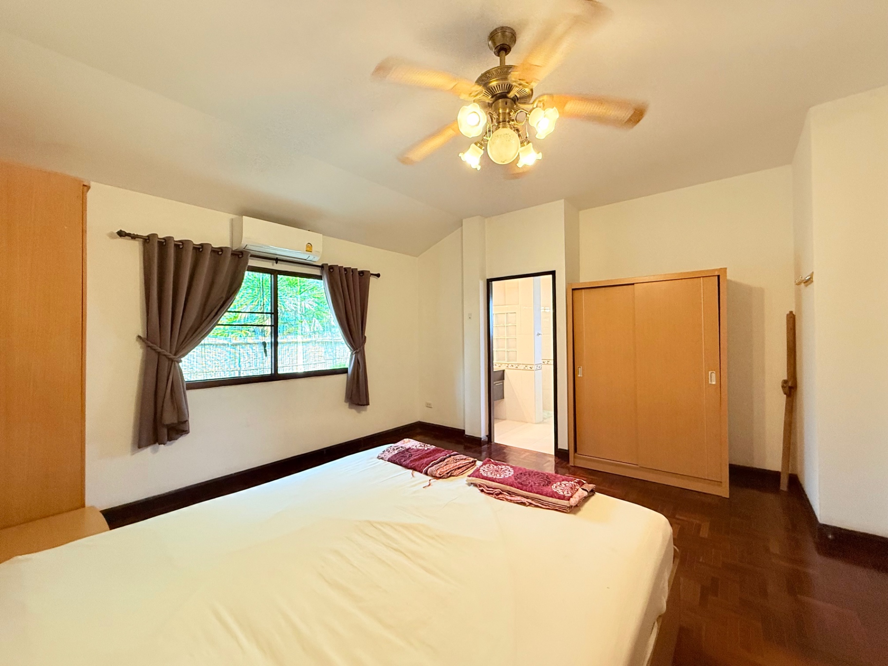 Lanna Pinery Home - Image 15
