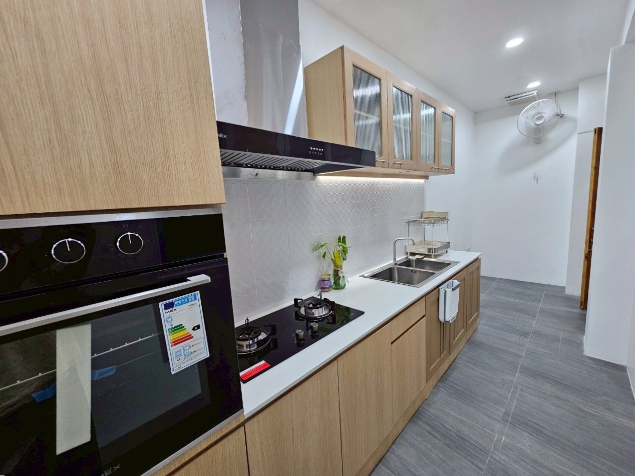 4 Bedroom House For Sale in Hang Dong, Hang Dong, Chiang Mai - Image 9