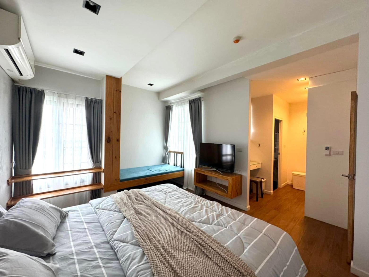 Mobius Condominium - Image 13