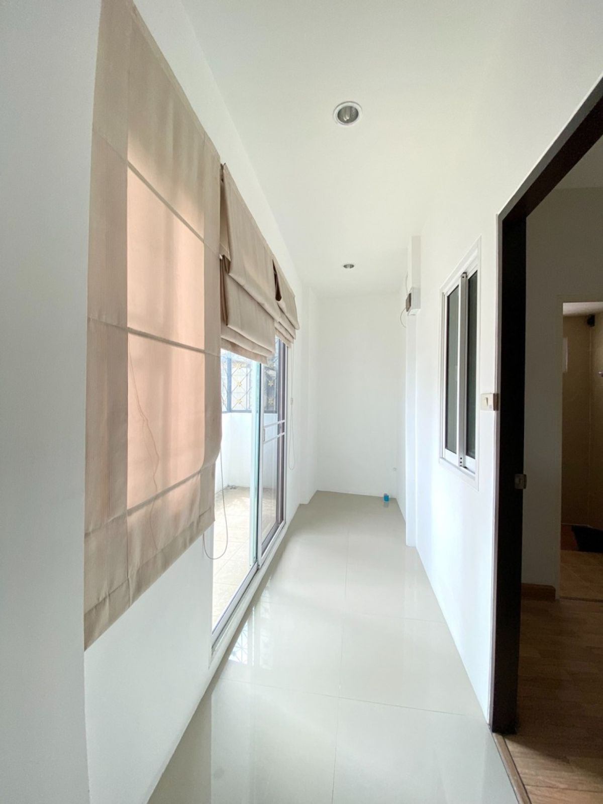  Retail Space For Sale in Yan Nawa, Sathon, Bangkok - Image 4