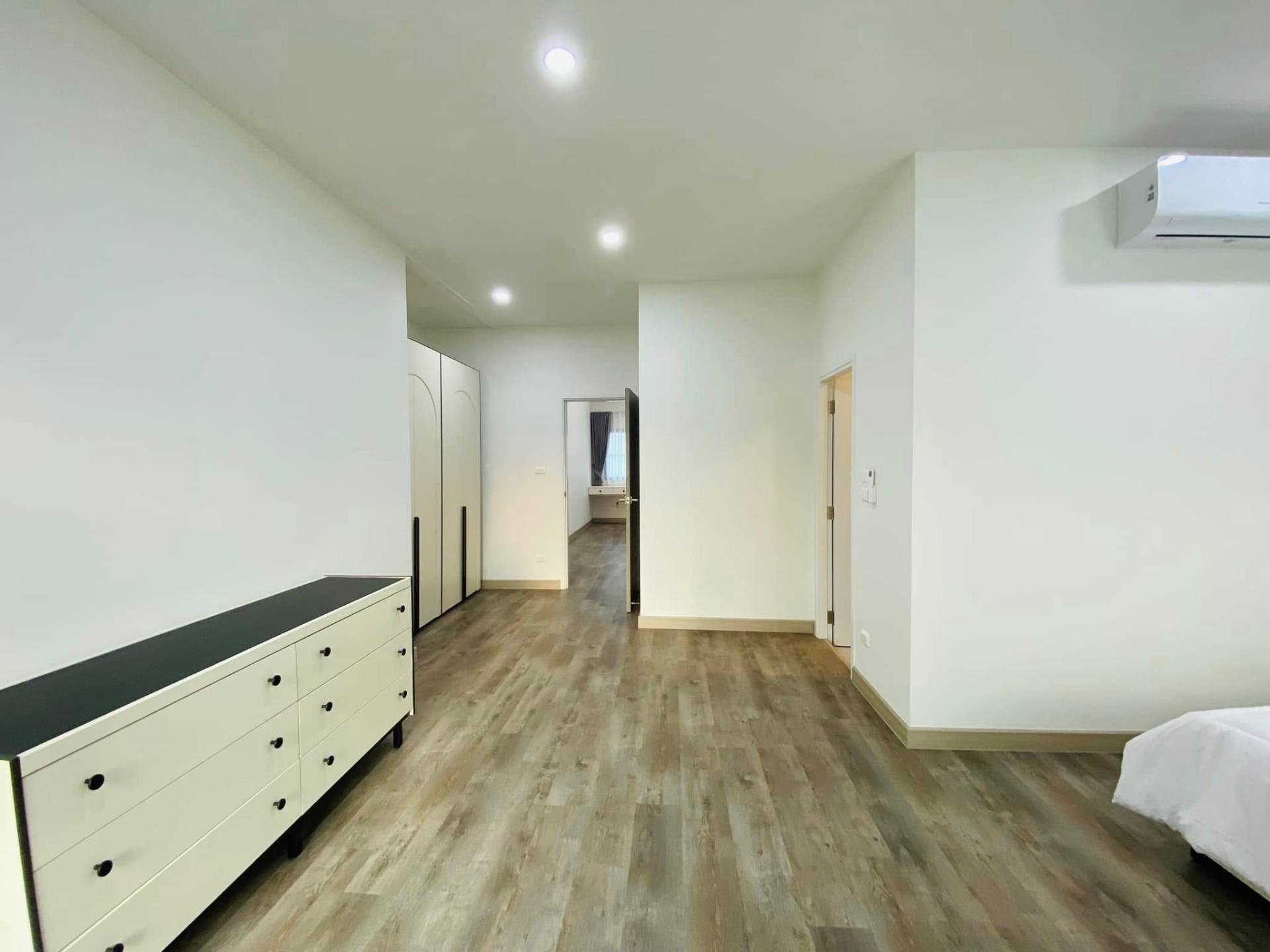 3 Bedroom House For Sale in San Sai Luang, San Sai, Chiang Mai - Image 9