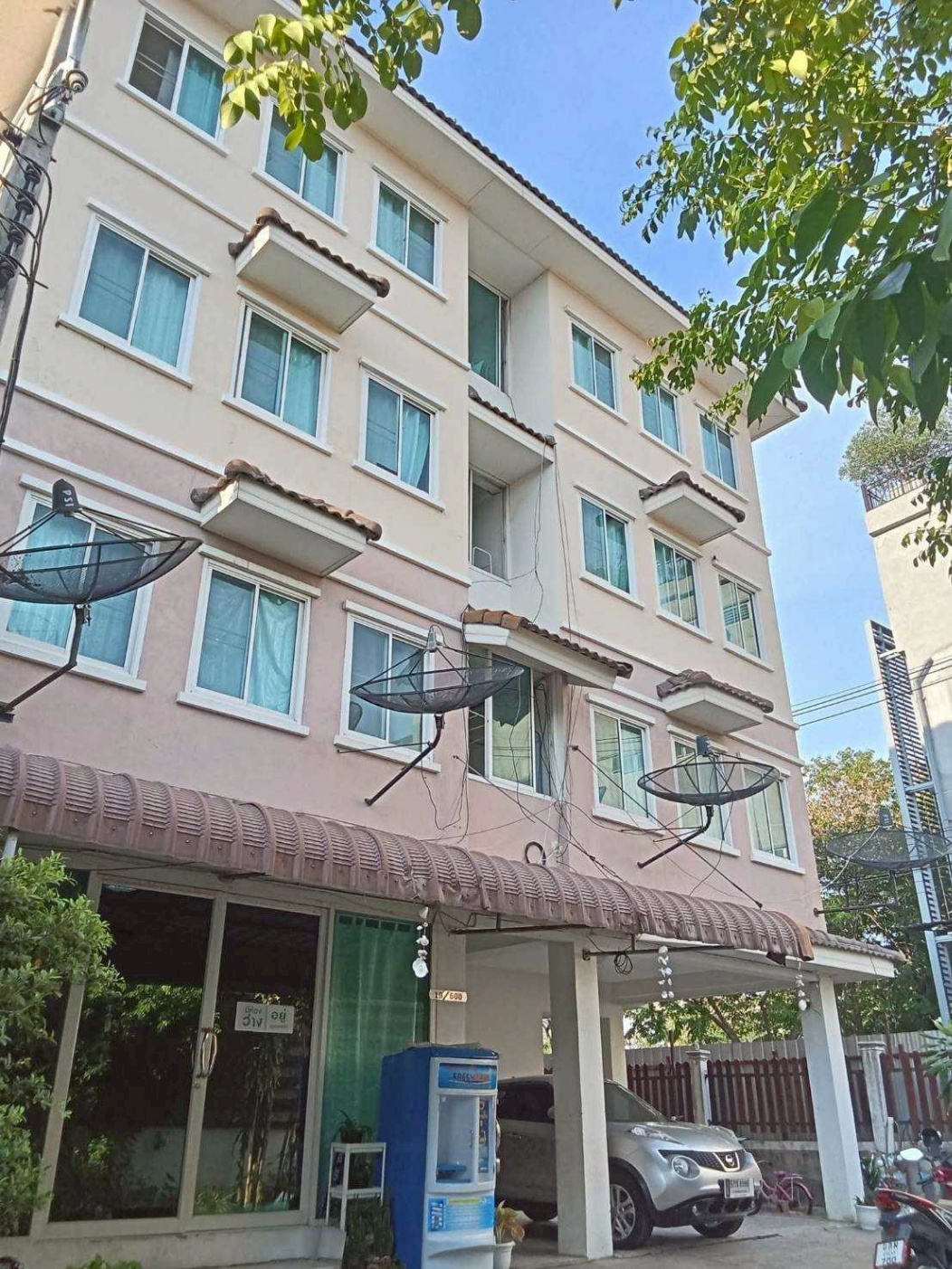  Retail Space For Sale in Racha Thewa, Bang Phli, Samut Prakan - Image 1