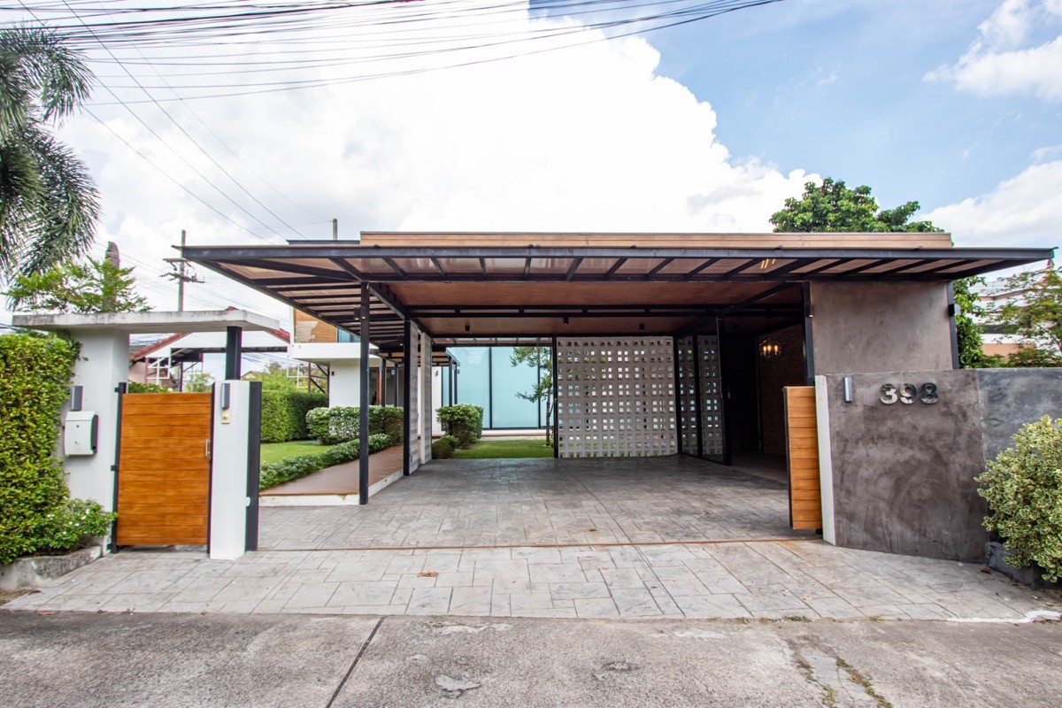 3 Bedroom House For Sale in San Sai Noi, San Sai, Chiang Mai - Image 1