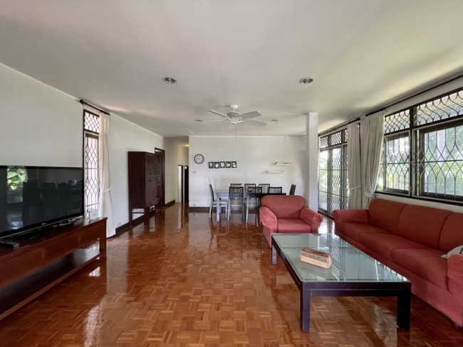 3 Bedroom House For Sale in Pa Daet, Mueang Chiang Mai, Chiang Mai - Image 2
