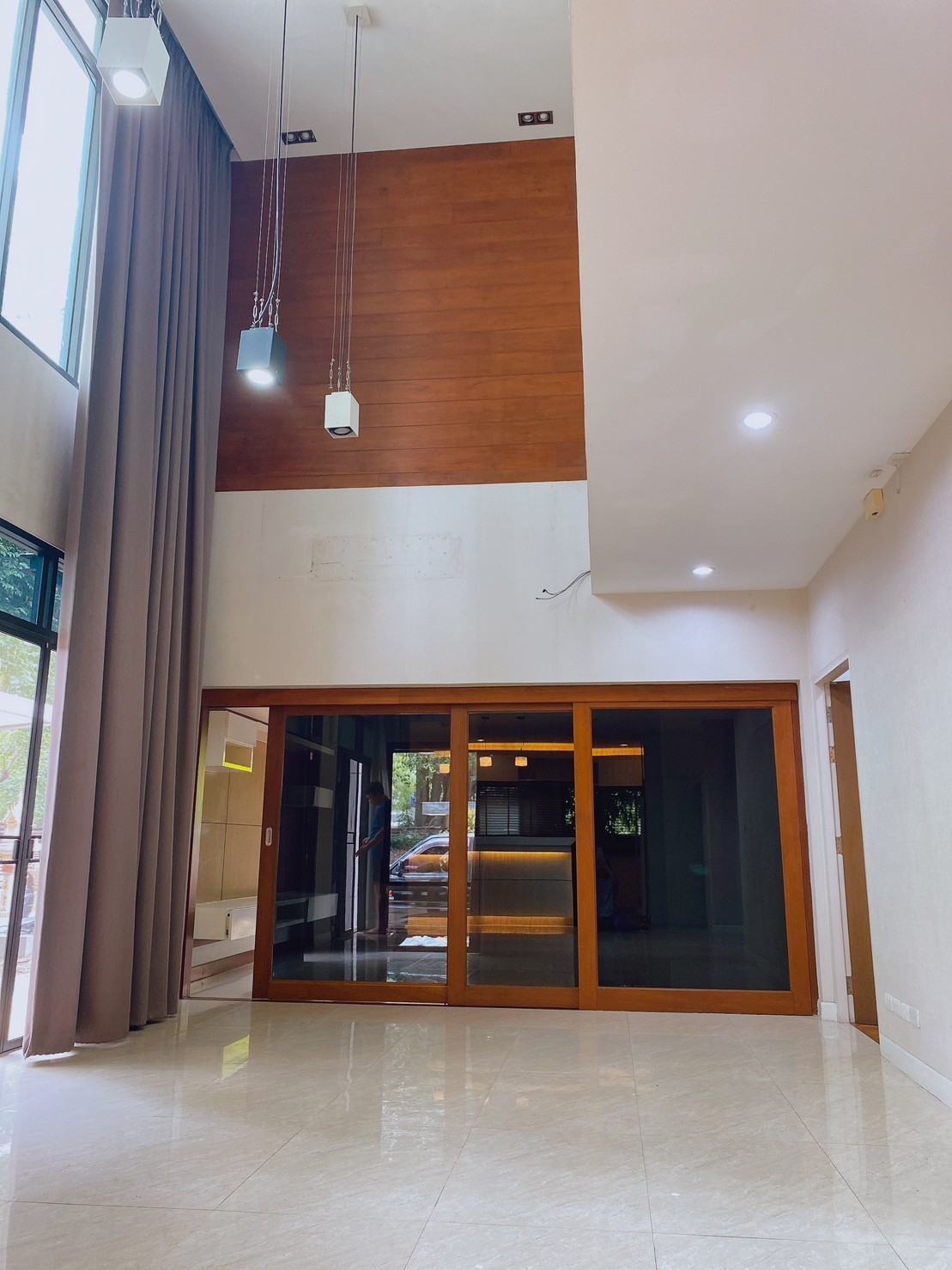 5 Bedroom House For Rent in Pa Tan, Mueang Chiang Mai, Chiang Mai - Image 4