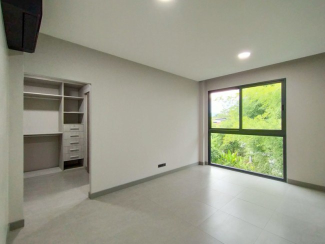 3 Bedroom House For Sale in Suthep, Mueang Chiang Mai, Chiang Mai - Image 12