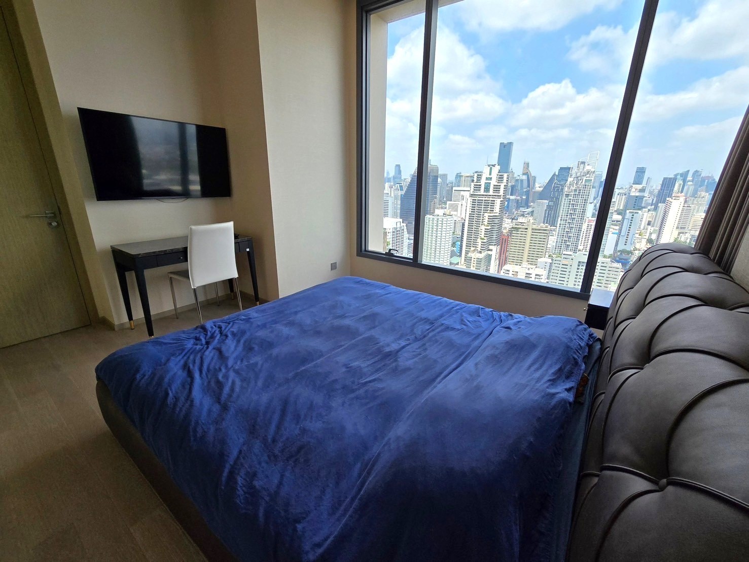 THE ESSE Asoke - Image 3