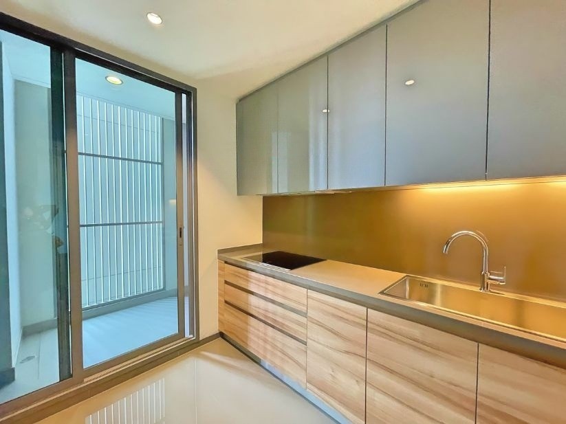 2 Bedroom Condo For Sale in Chong Nonsi, Yan Nawa, Bangkok - Image 3