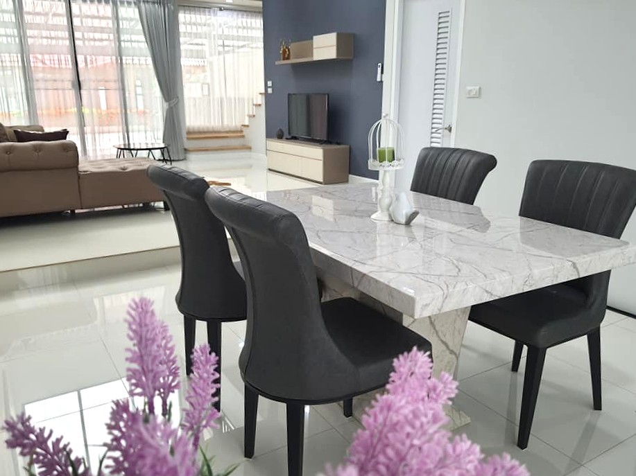 3 Bedroom Townhouse For Rent in Mae Hia, Mueang Chiang Mai, Chiang Mai - Image 2