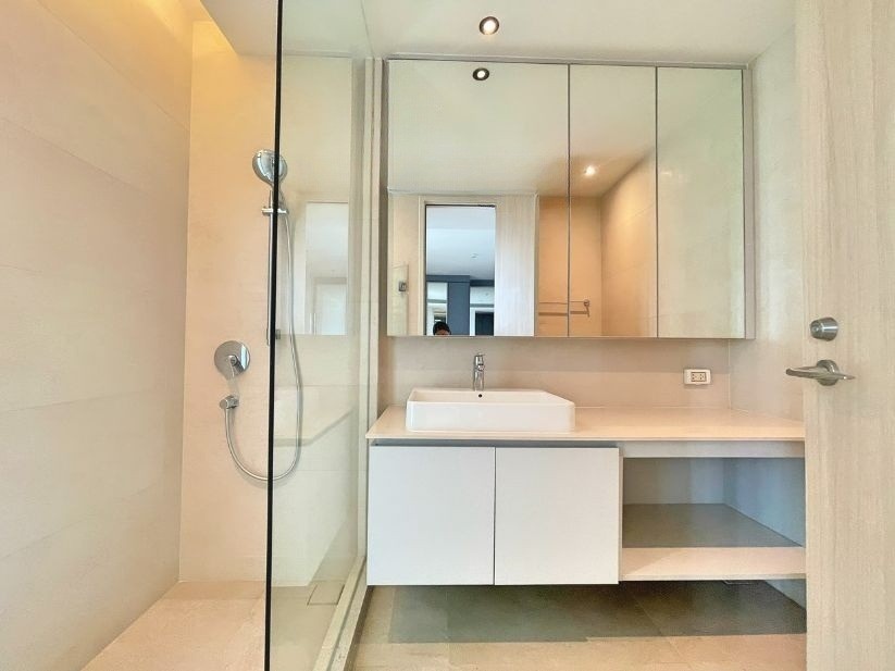 2 Bedroom Condo For Sale in Chong Nonsi, Yan Nawa, Bangkok - Image 8