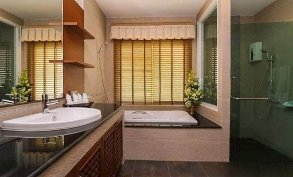 7 Bedroom House For Sale in Nong Chom, San Sai, Chiang Mai - Image 9
