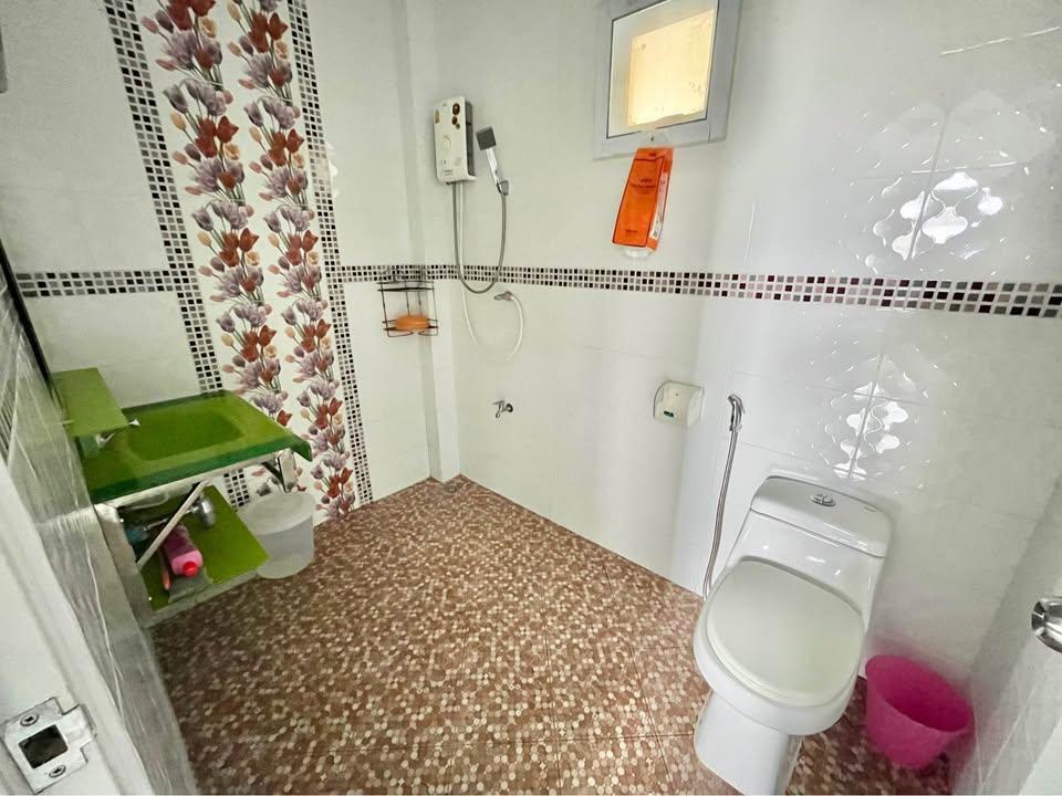 4 卧室 独立房屋  在  - Image 9