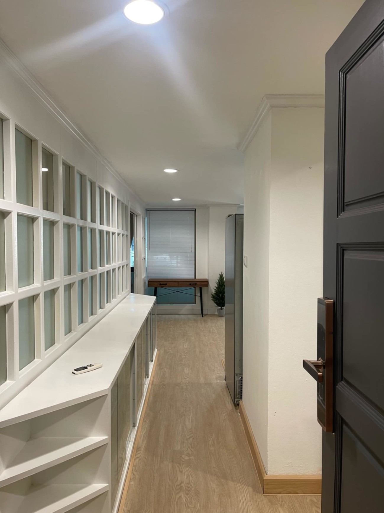 2 Bedroom Condo For Rent in Si Lom, Bang Rak, Bangkok - Image 5