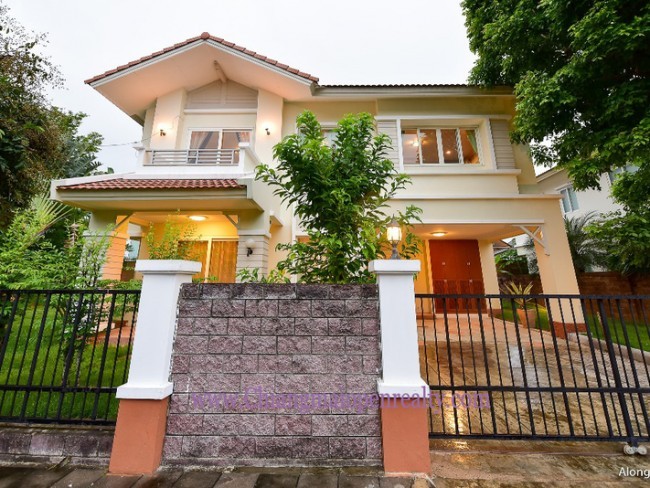 Vararom Premium Kaew Nawarat - Image 1