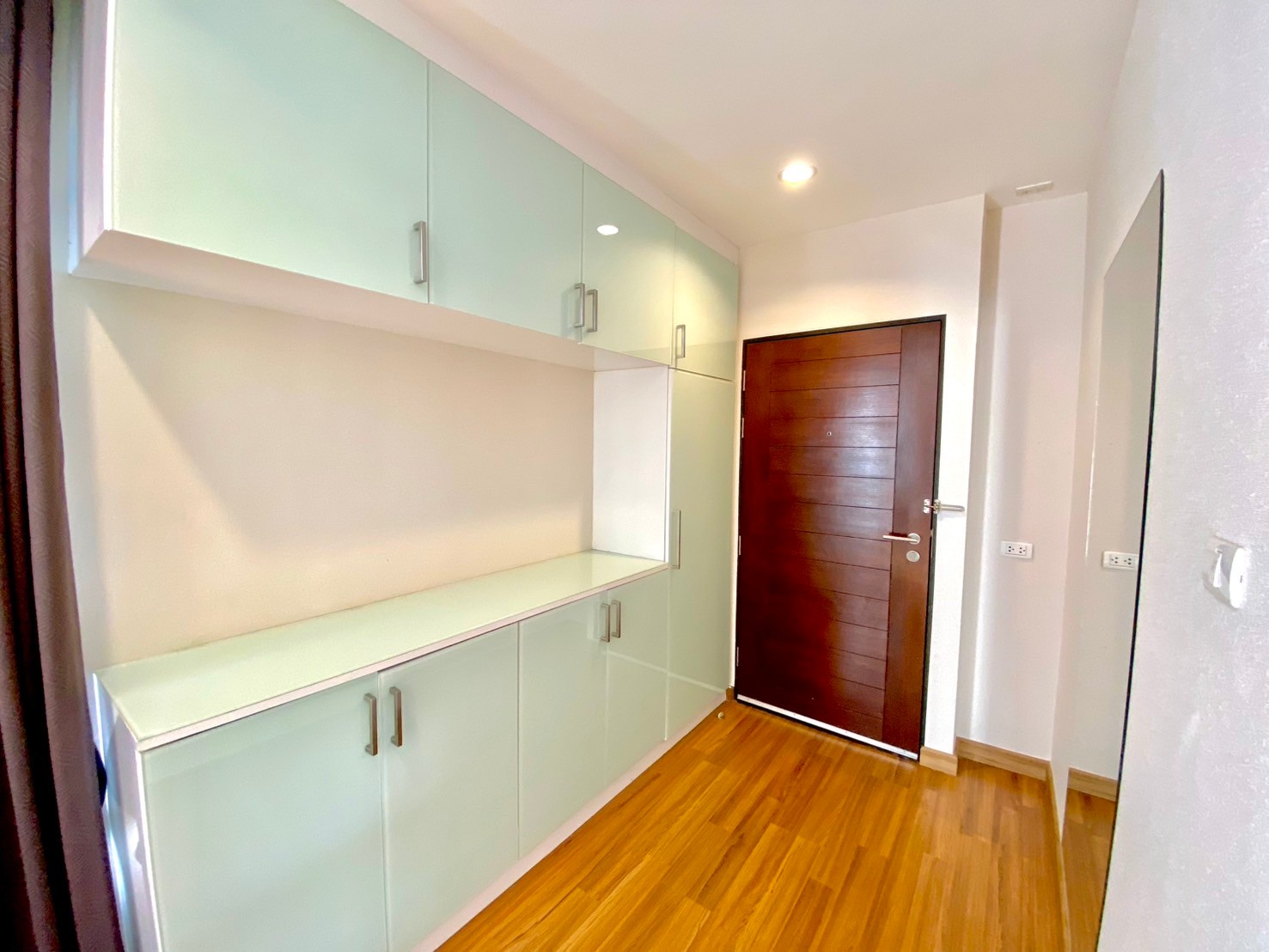 Mountain Front Condo - Image 10