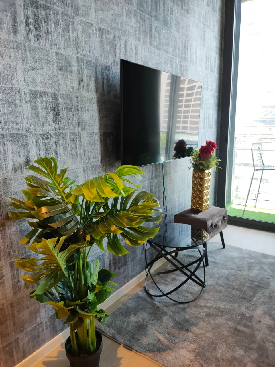 Ashton Silom - Image 12