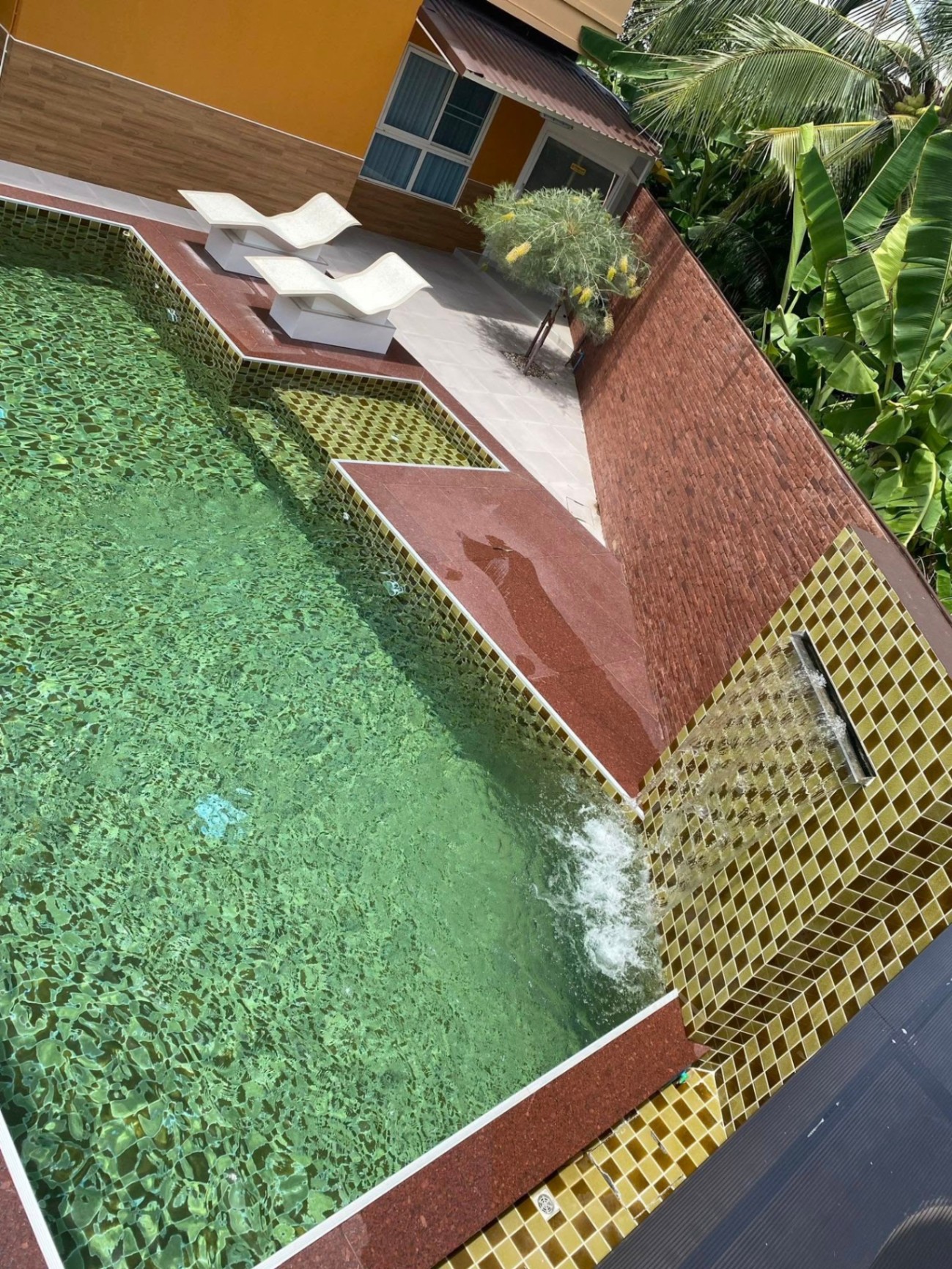 The Luxury Home - Image 12