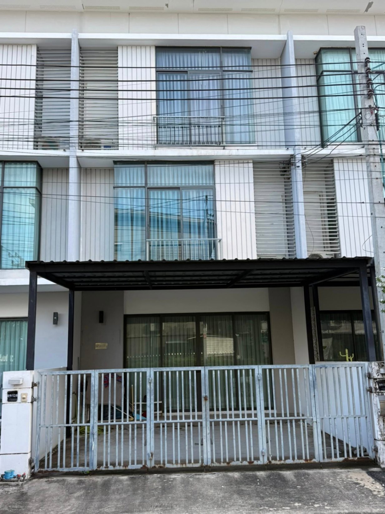 3 Bedroom Townhouse For Rent in Bang Phli Yai, Bang Phli, Samut Prakan - Image 1