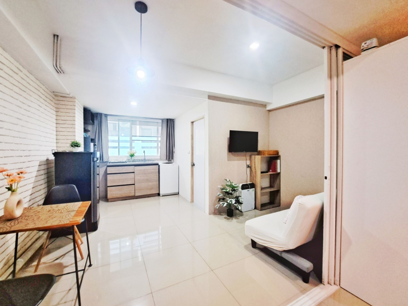 Srithana Condo 1 - Image 2