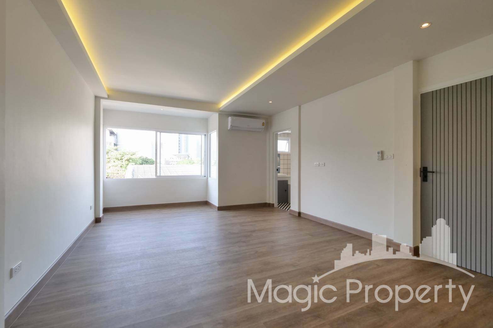 4 卧室 独立房屋  在  - Image 31