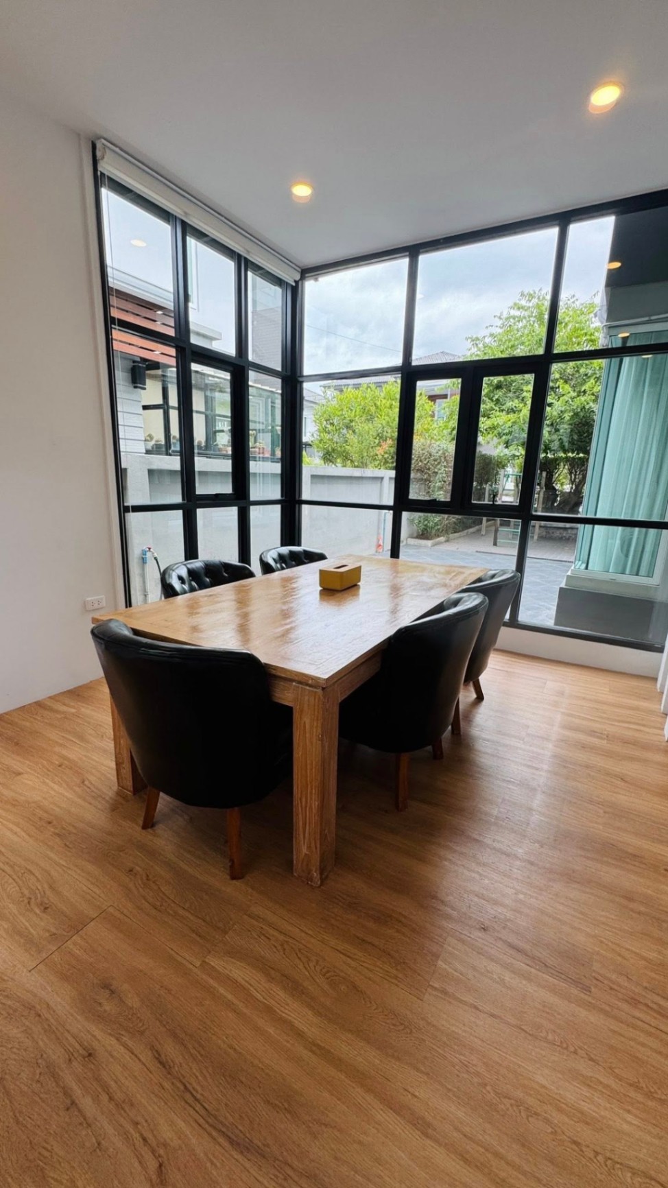 4 Bedroom House For Sale in Ban Waen, Hang Dong, Chiang Mai - Image 3