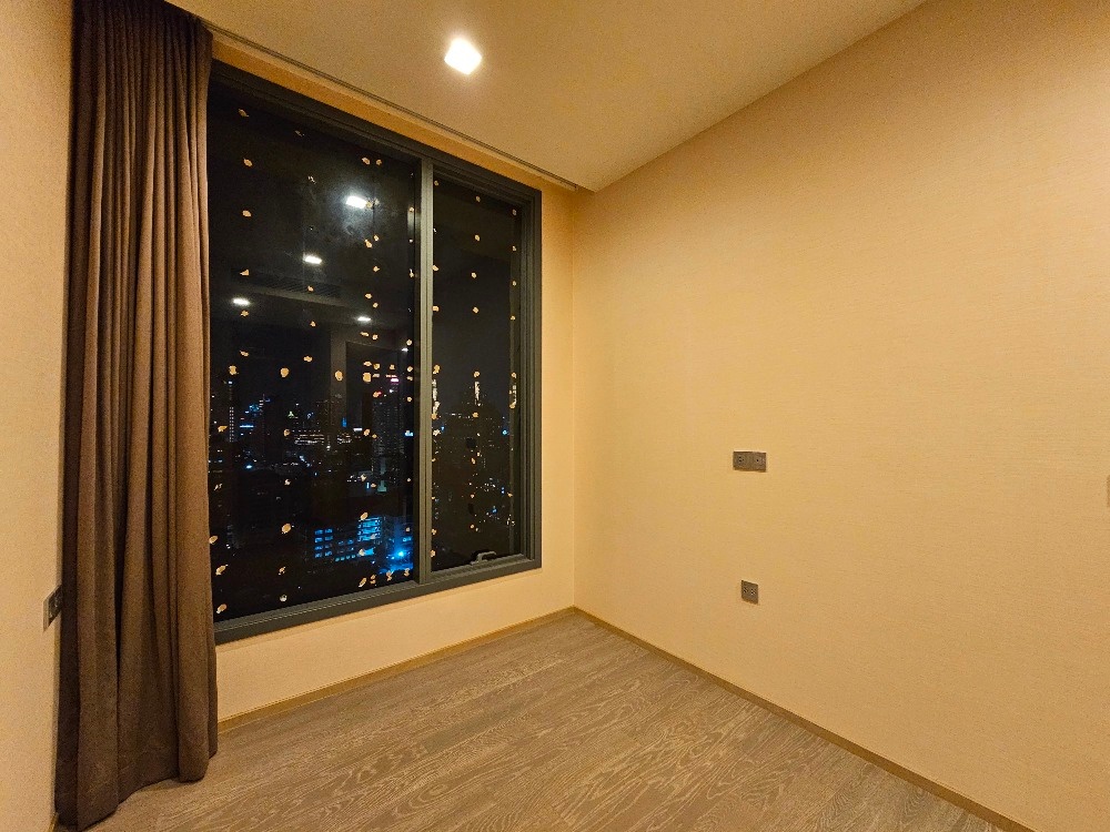 THE ESSE Asoke - Image 4