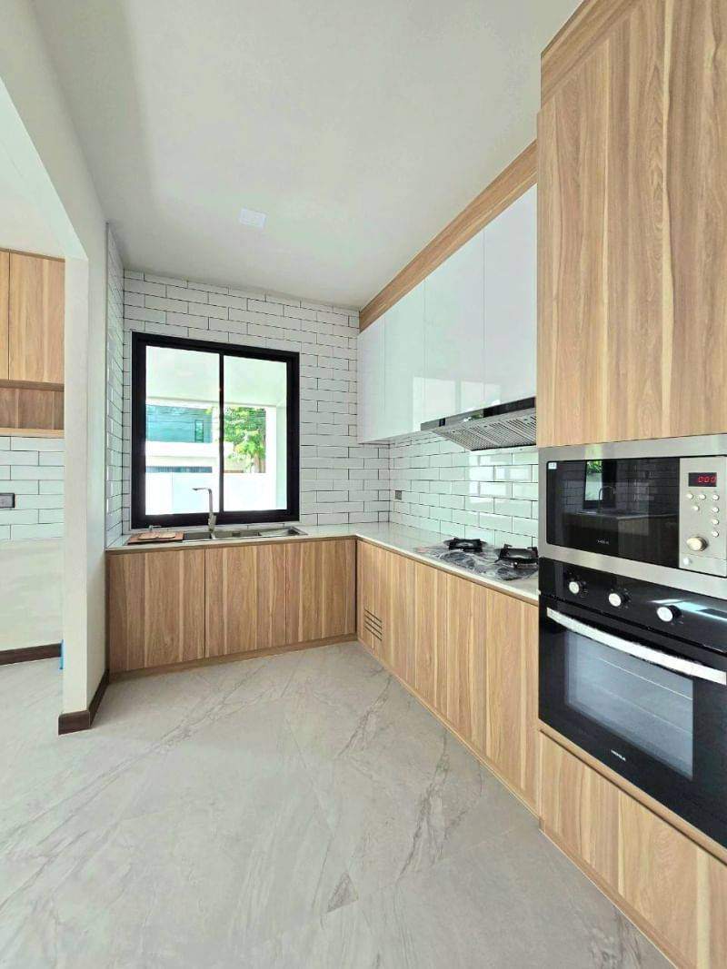 5 Bedroom House For Sale in San Phak Wan, Hang Dong, Chiang Mai - Image 15