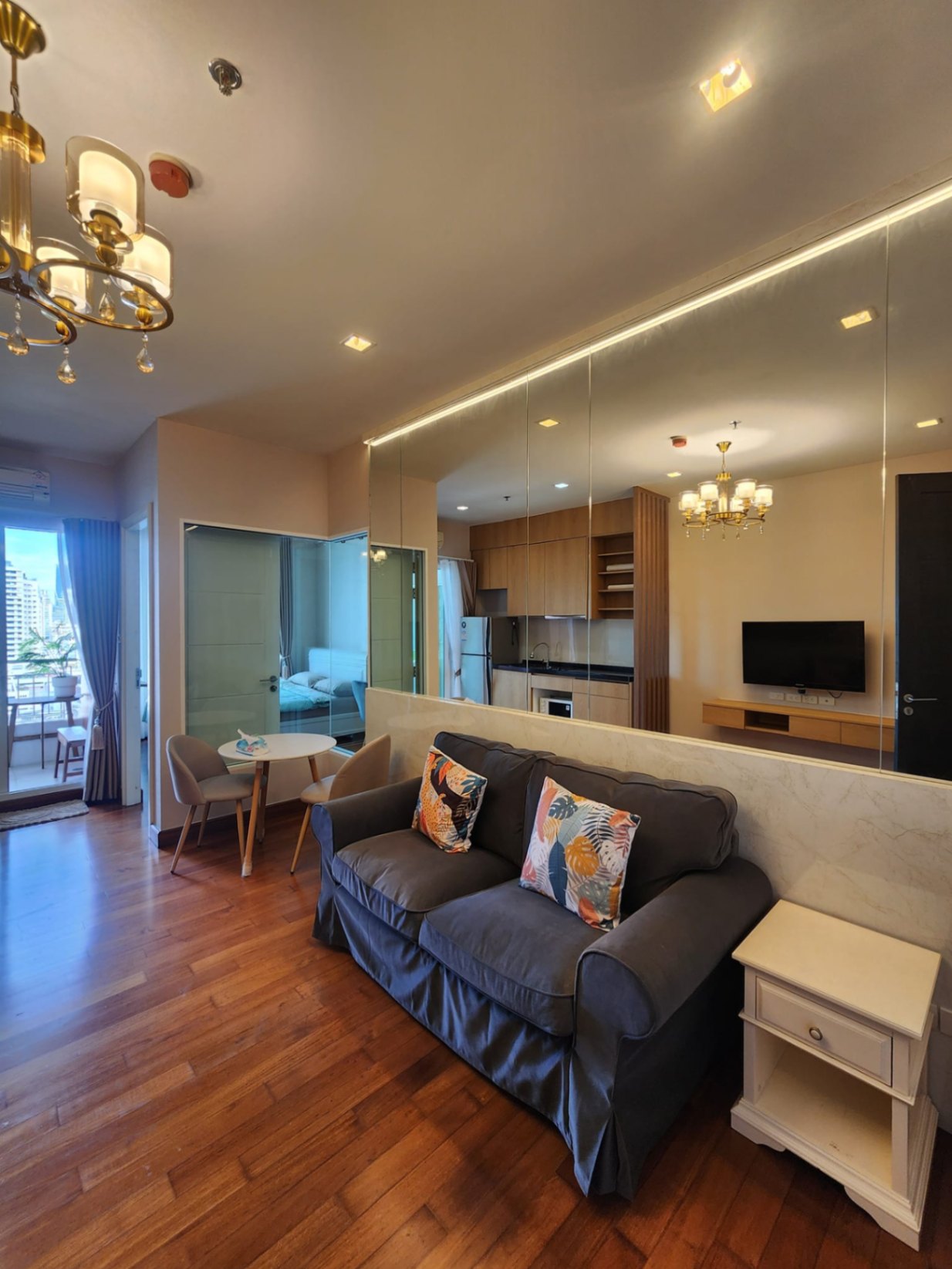 Ivy Sathorn 10 - Image 1