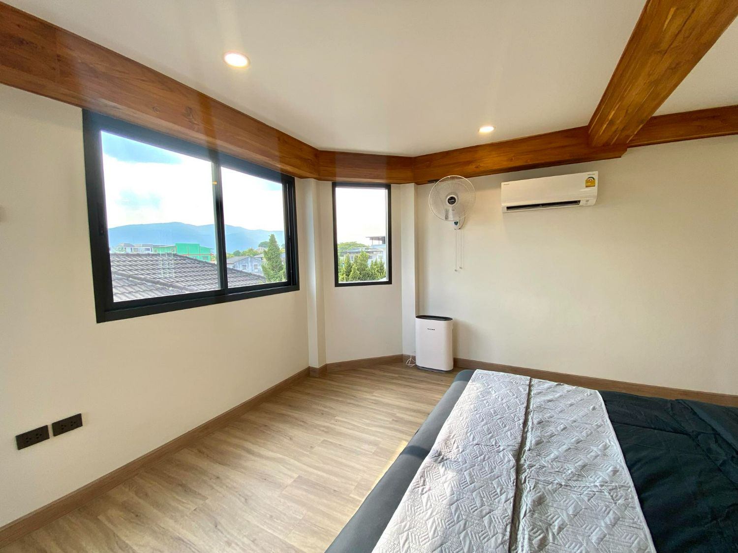 5 Bedroom House For Sale in Wat Ket, Mueang Chiang Mai, Chiang Mai - Image 20