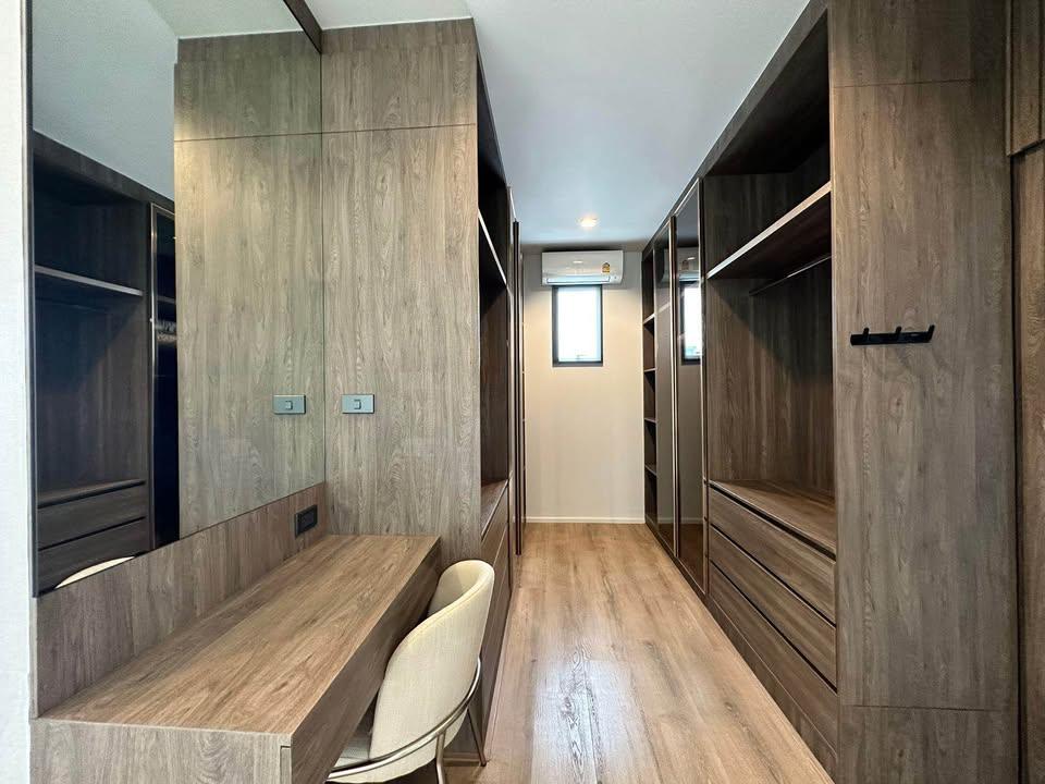5 Bedroom House For Rent in San Phak Wan, Hang Dong, Chiang Mai - Image 13