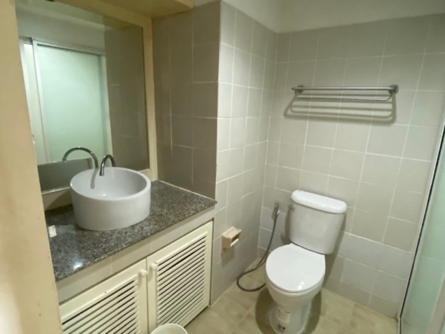Riverside Condo - Image 5