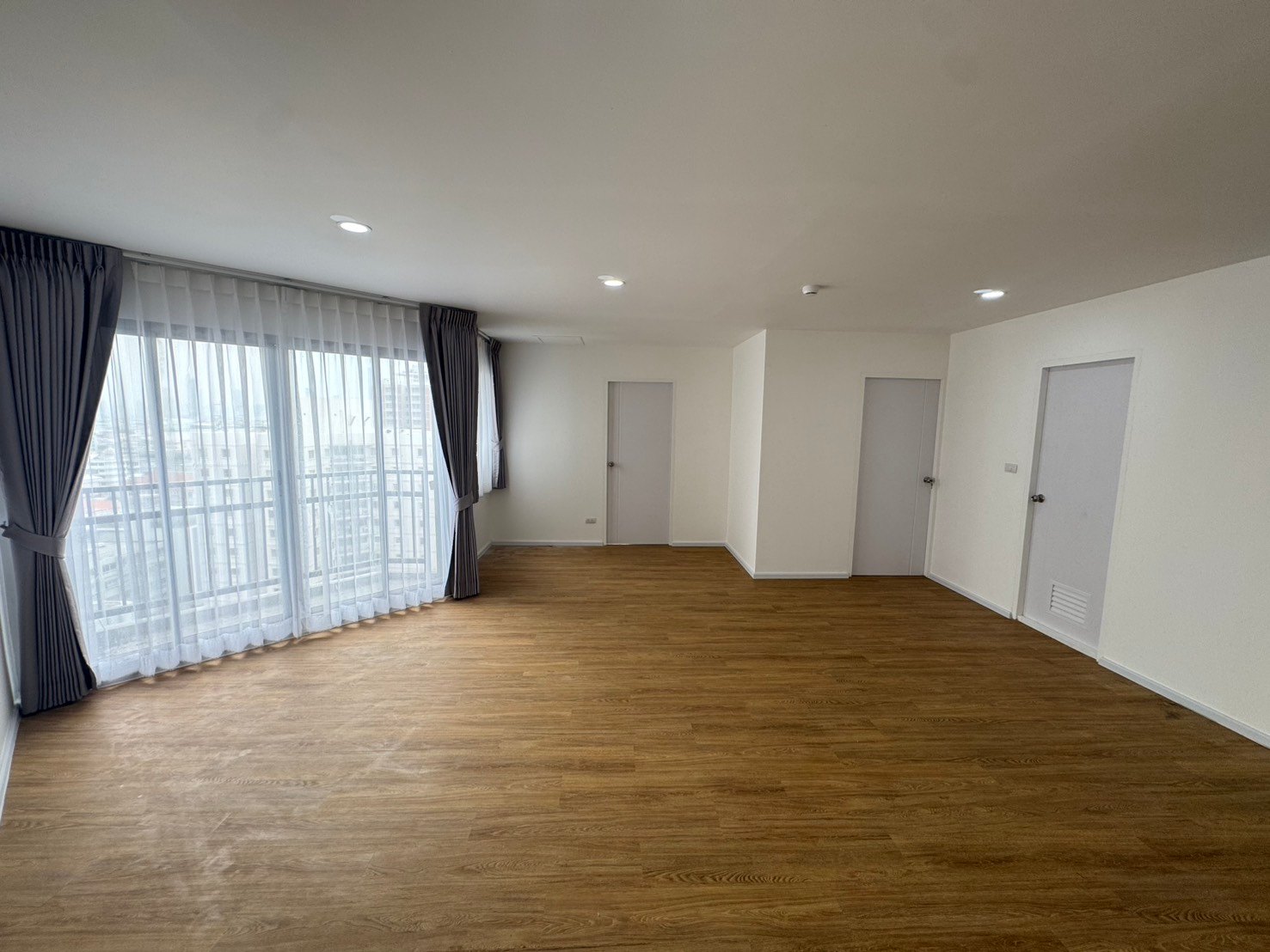 Belle Park Residence - Image 1
