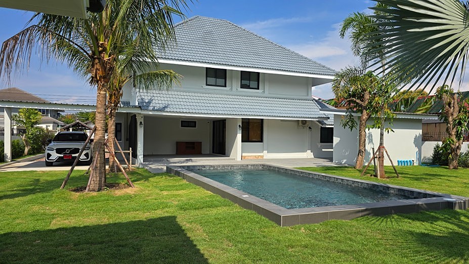 5 Bedroom House For Sale in San Phisuea, Mueang Chiang Mai, Chiang Mai - Image 2
