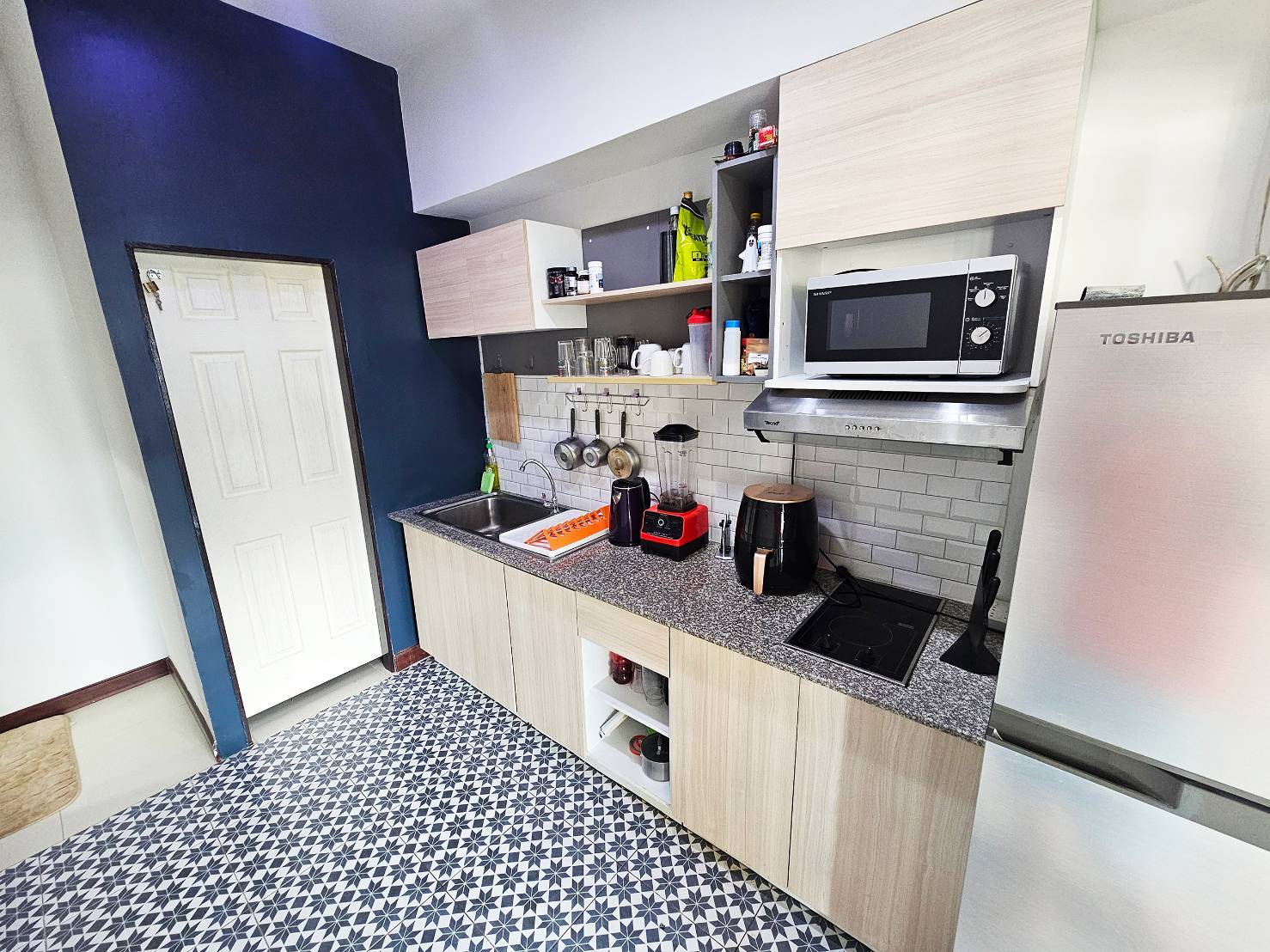 Impress Town Condominium - Image 4