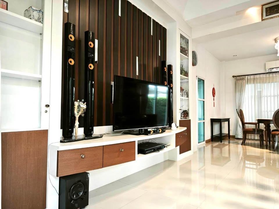 San Saran - Mod Chic - Image 4