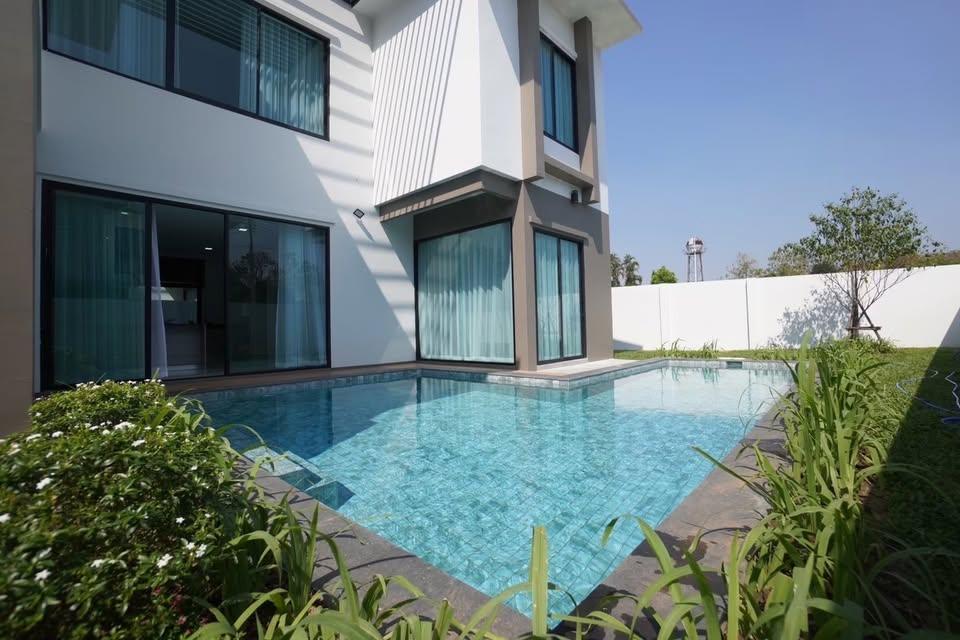 4 Bedroom House For Rent in Pa Tan, Mueang Chiang Mai, Chiang Mai - Image 1
