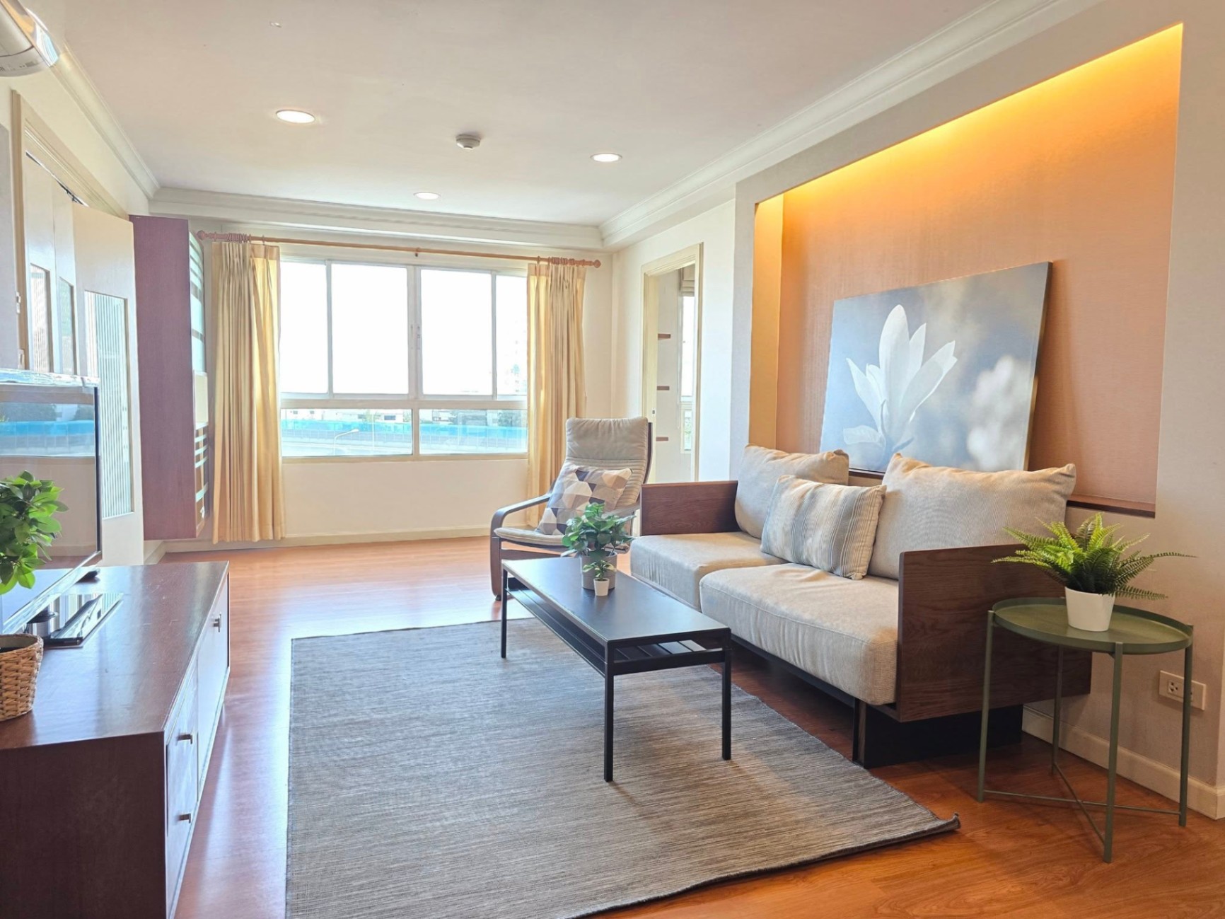 3 Bedroom Condo For Rent in Chong Nonsi, Yan Nawa, Bangkok - Image 1