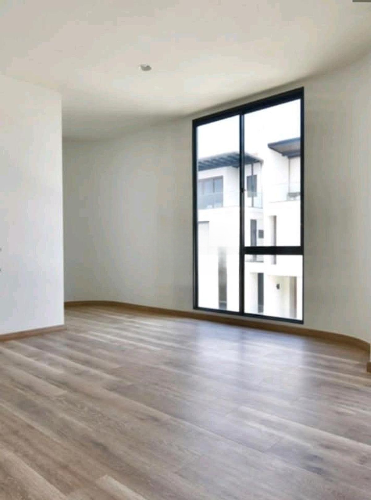 3 Bedroom Townhouse For Sale in Bang Phongphang, Yan Nawa, Bangkok - Image 7