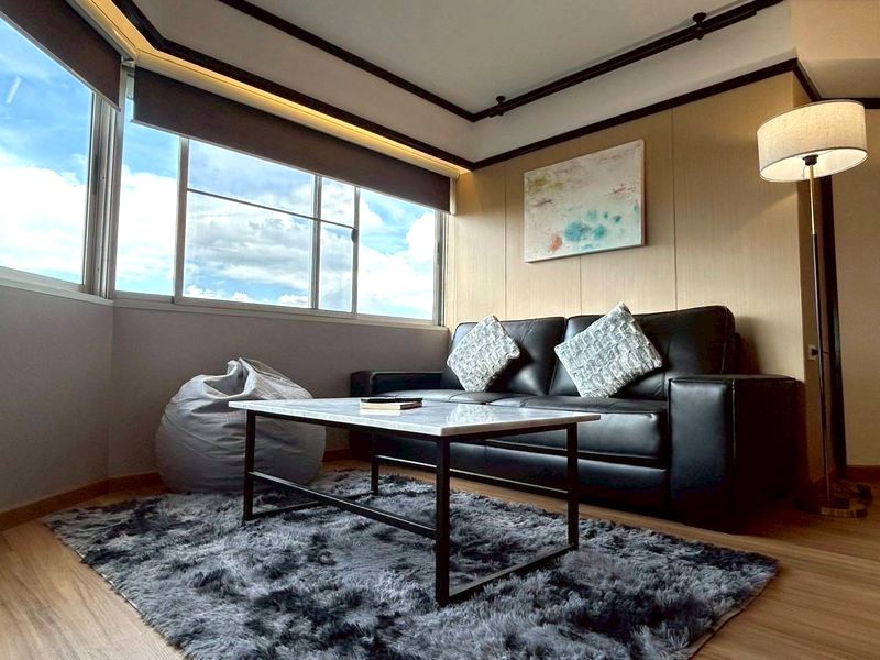 Hillside 3 Condo - Image 1